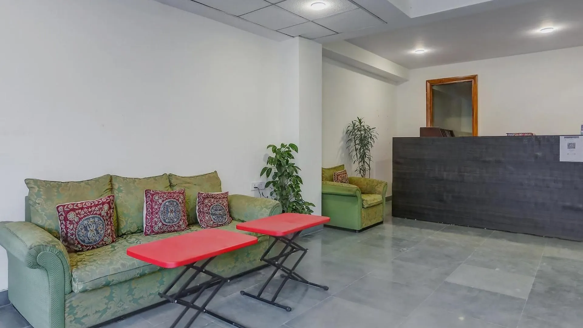 Collection O The Doors Near Appu Ghar Hotell Gurgaon 4*,  Indien