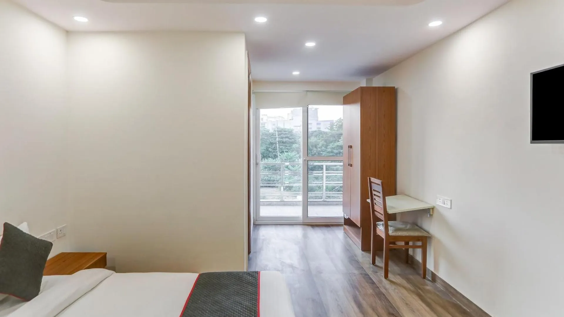 Collection O The Doors Near Appu Ghar Hotell Gurgaon 4*,