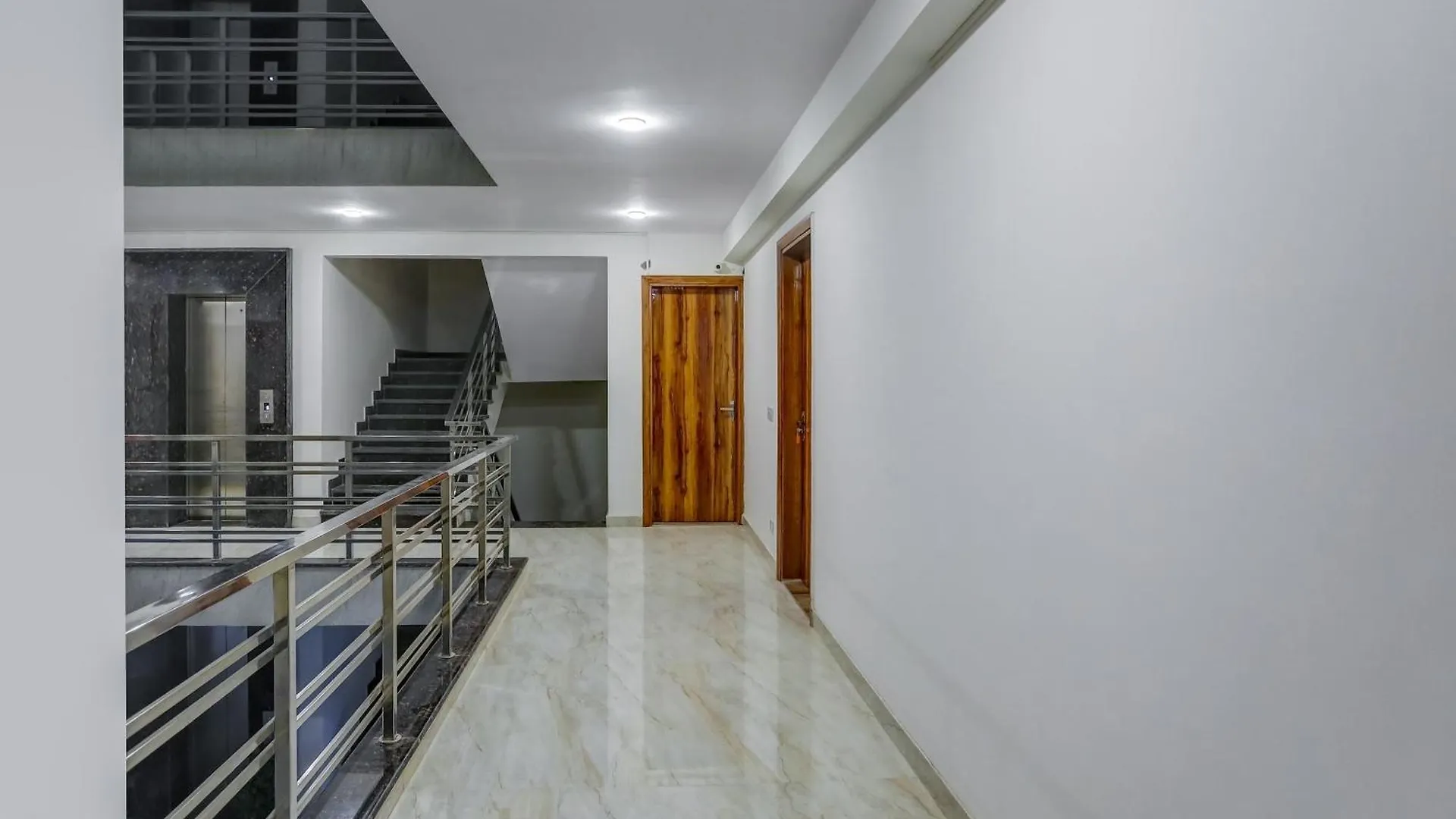 Collection O The Doors Near Appu Ghar Hotell Gurgaon