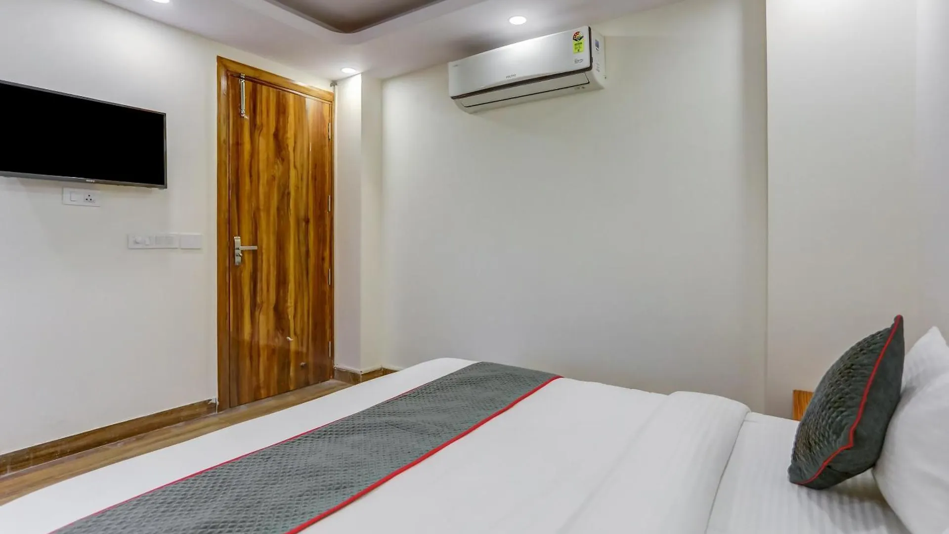 Collection O The Doors Near Appu Ghar Hotell Gurgaon 4*,
